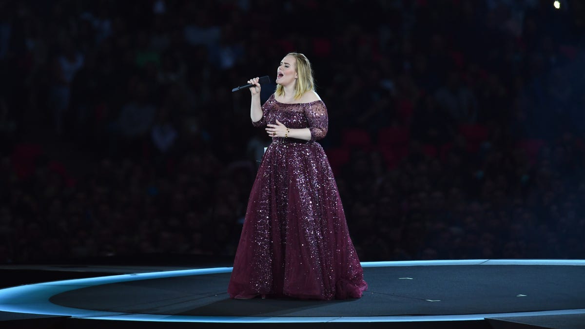 Adele To Host Snl
