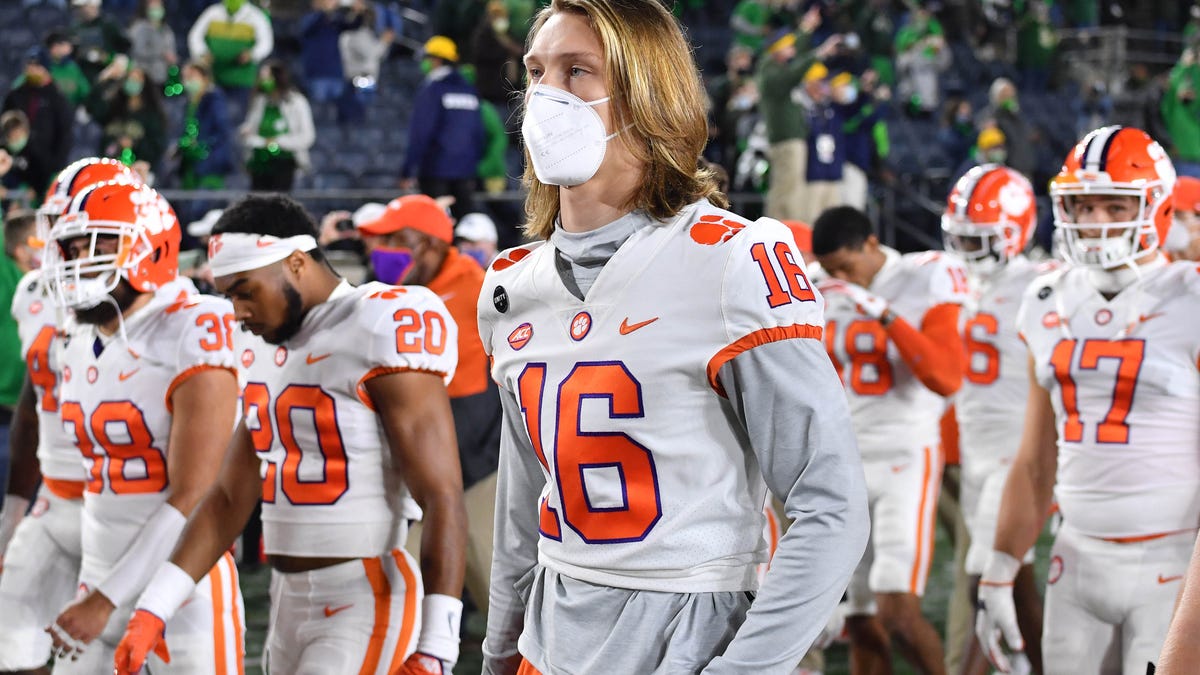 Florida State runs away from Clemson game … because the Tigers have COVID