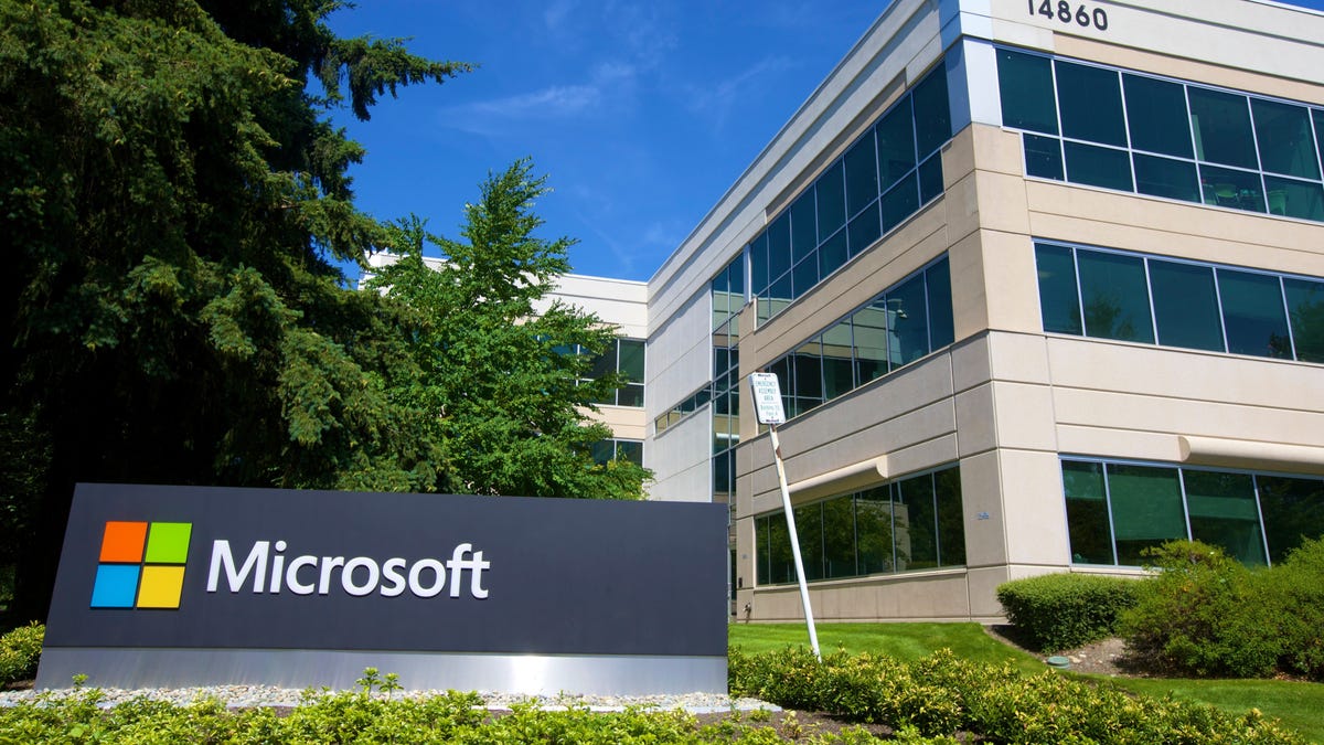 Microsoft Discloses It Left Over 250 Million Customer Support Records Exposed on Servers thumbnail