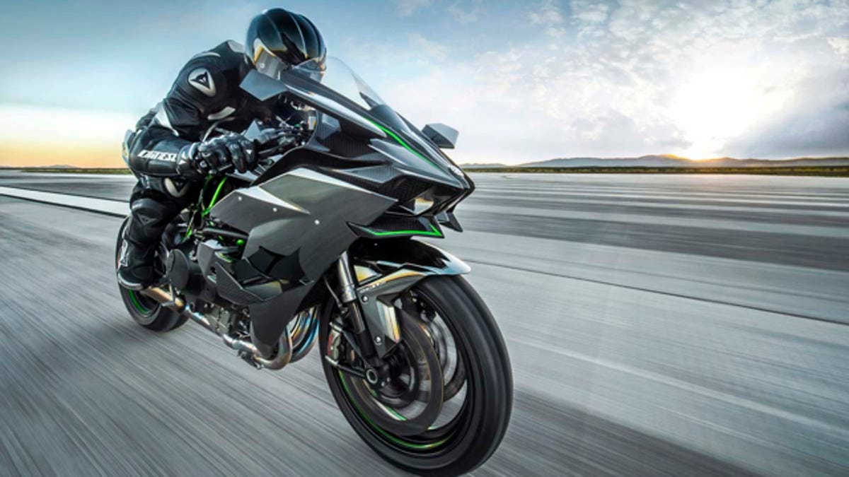 The 50 000 Kawasaki Ninja H2r Doesn T Come With A Warranty