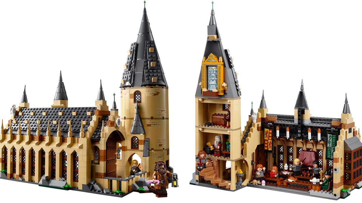 Lego's New Hogwarts Great Hall Set Is Going to Magically Drain My Wallet