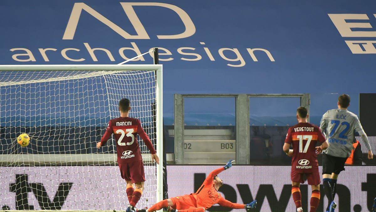 Atalanta’s Luis Muriel breaks Roma’s Antonio Mirante’s soul in six