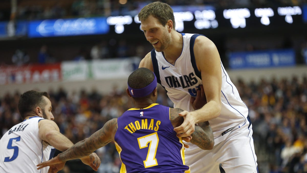 dirk nowitzki dunk