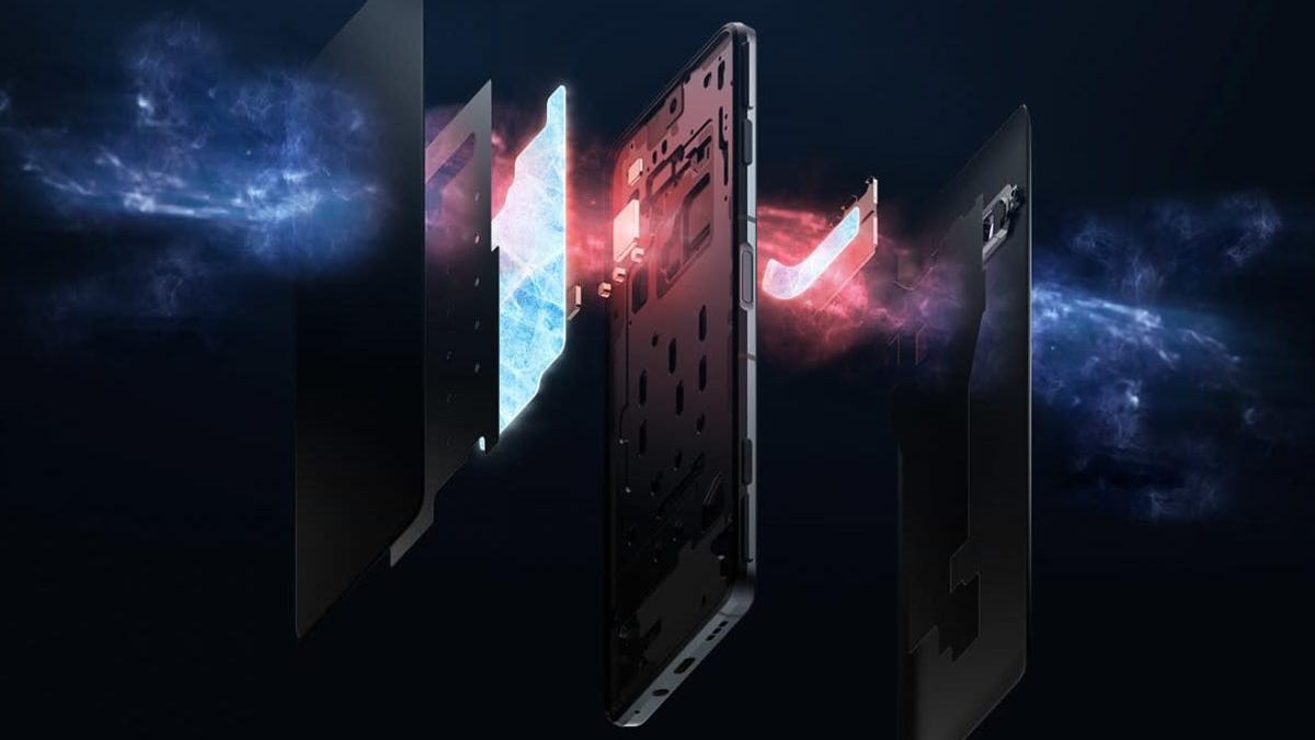 The Black Shark 4 from Xiaomi is a gaming phone with shoulder buttons