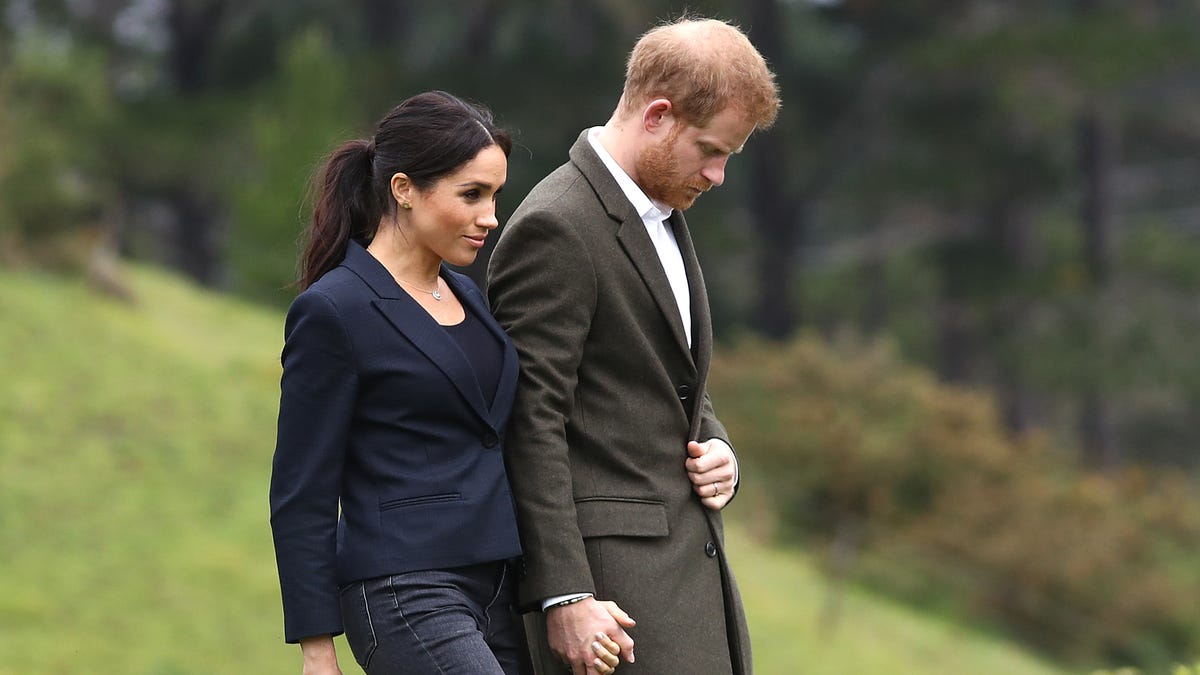 Should Meghan’s public humiliation be resolved privately?  Real sources certainly hope so.