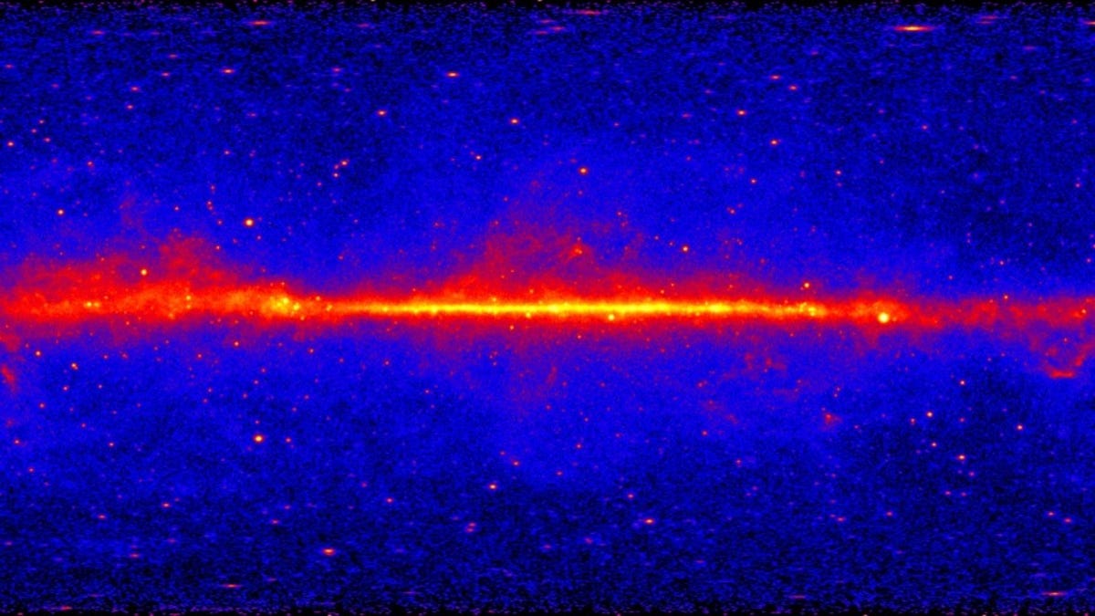 Can Thousands of Smartphones Help Detect Cosmic Rays?