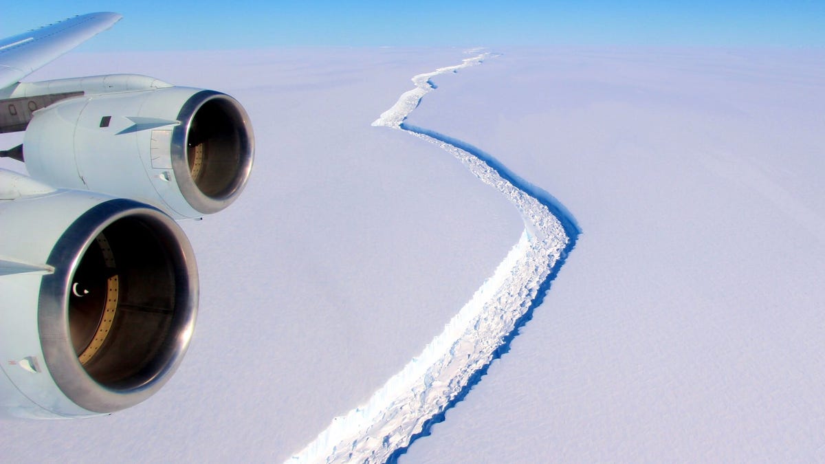 Collapse of Enormous Antarctic Ice Shelf Imminent