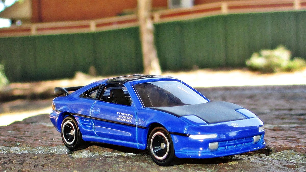 tomica toyota mr2