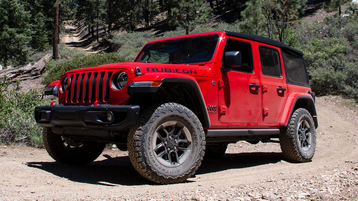 The 2020 Jeep Wrangler Diesel Is A $4,000 Premium With No Manual Option:  Report