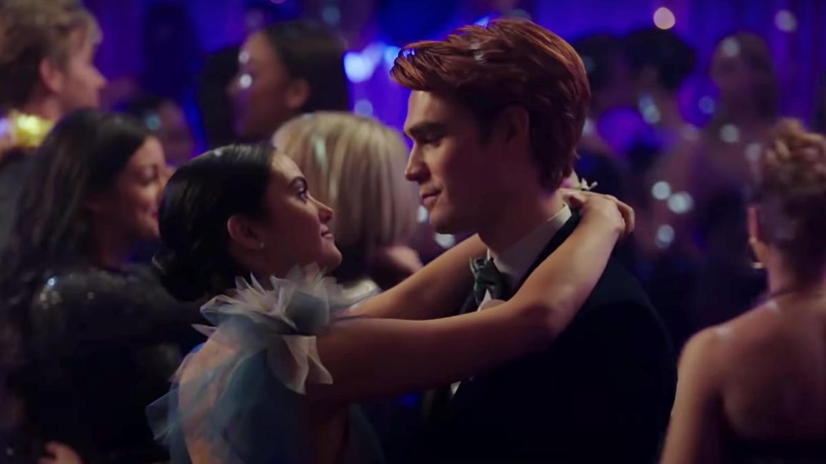 CW's Riverdale Season 5 Trailer Teases End of High School