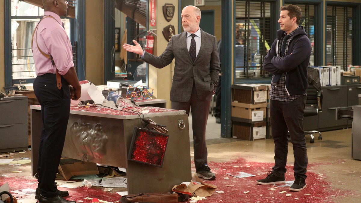 Brooklyn Nine-Nine review: A twist on a whodunnit