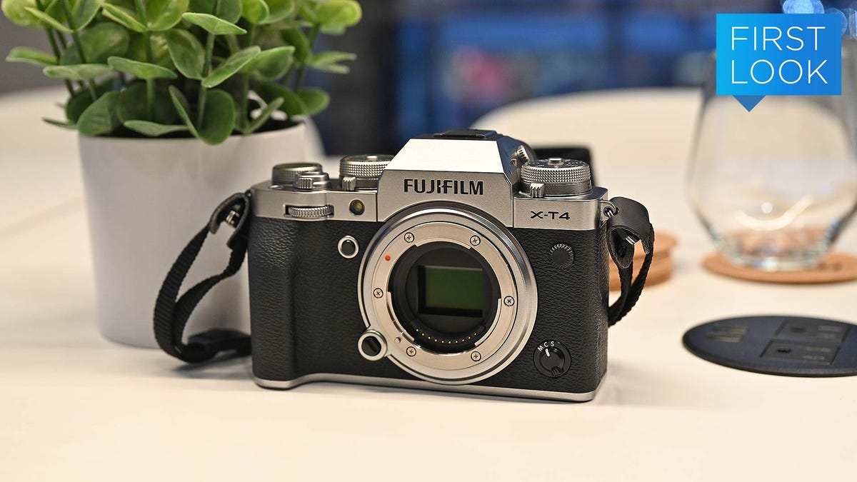 With the Fujifilm X-T4, One of the Best APS-C Mirrorless Cams Gets Even Better