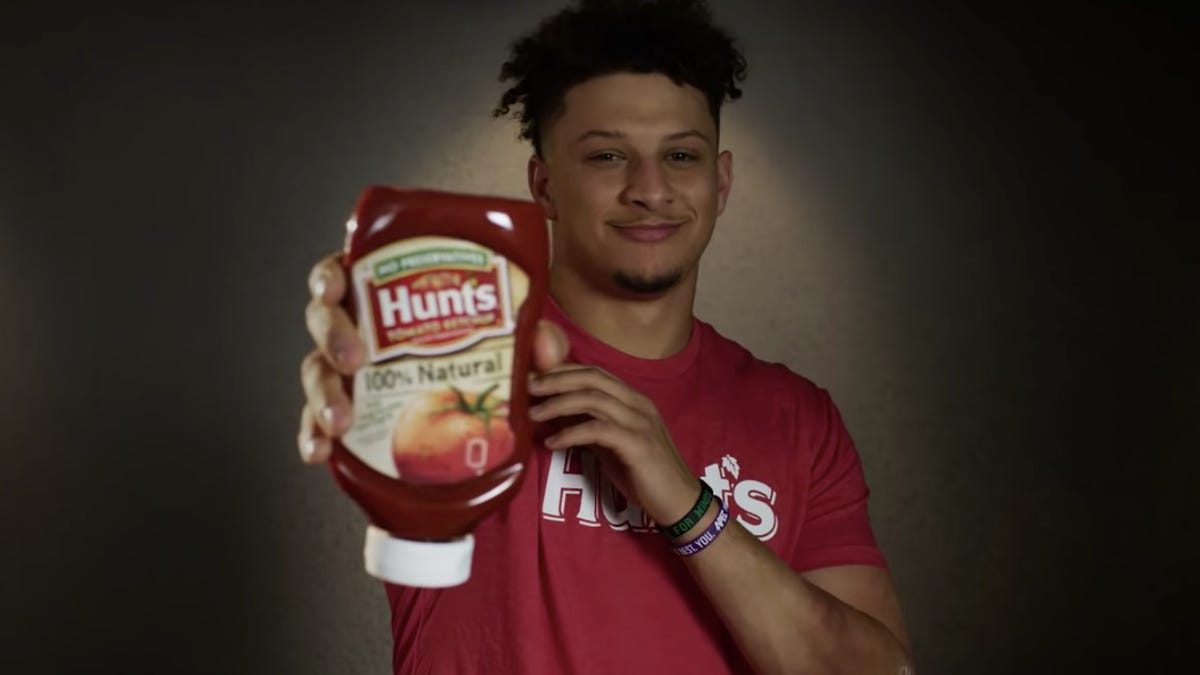 Chiefs Ketchup Obsessed Patrick Mahomes Signs Deal With Objectively Inferior Ketchup Maker