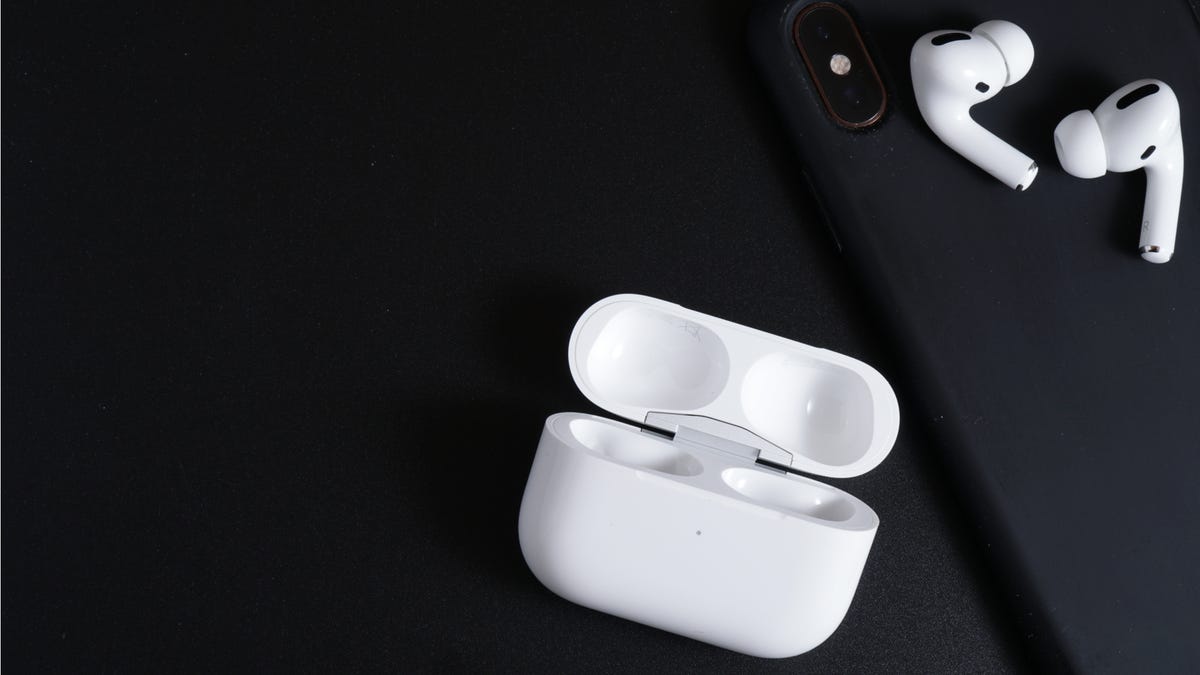 How to Stop Your AirPods Pro From 'Quick Switching' Between Devices thumbnail