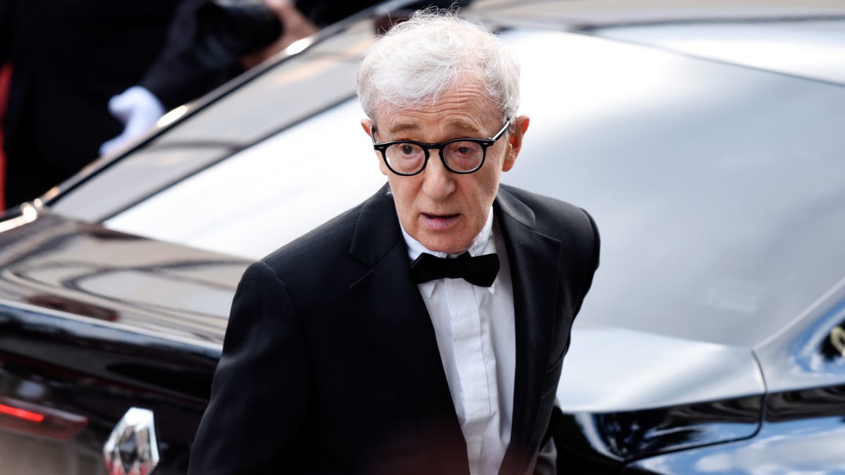 Woody Allen’s editor of memoirs threatens to sue HBO over Allen V. Farrow