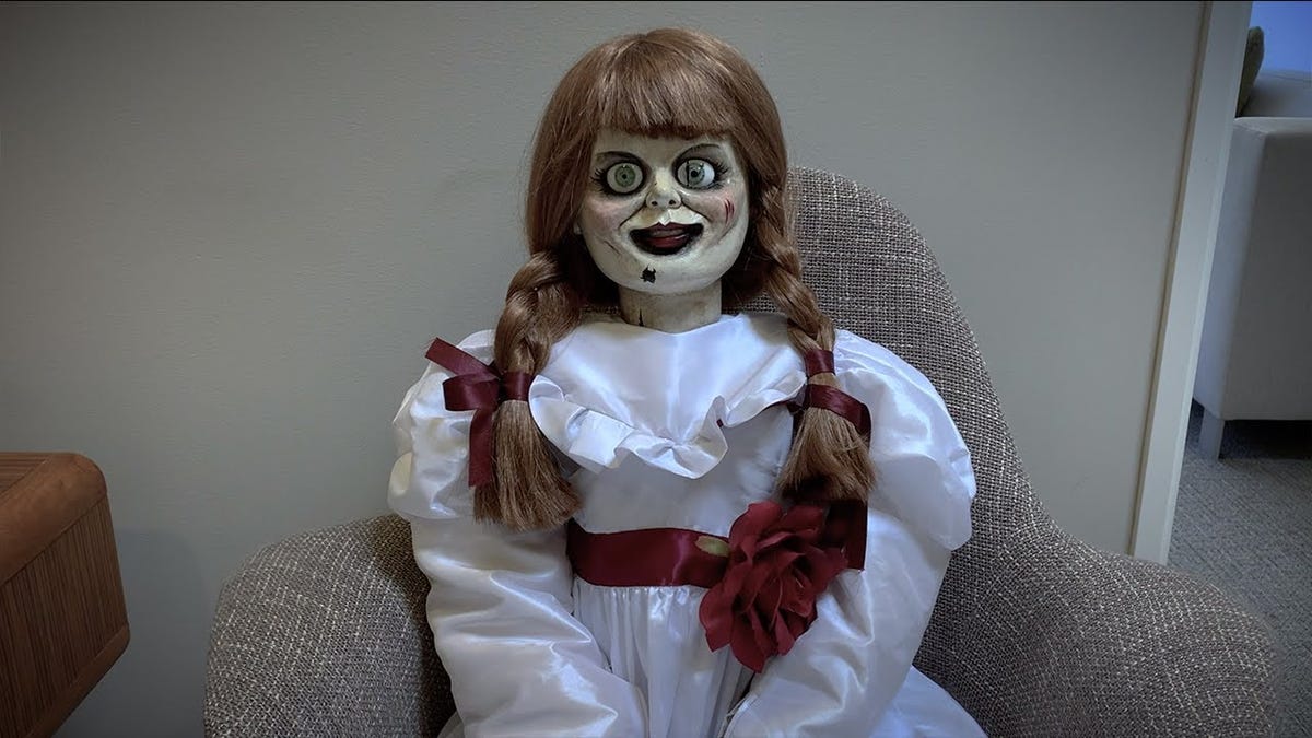 annabelle doll in halloween movie