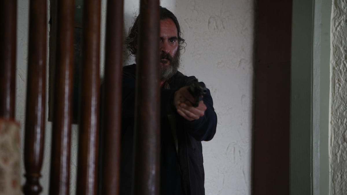 Joaquin Phoenix Is A Human Wrecking Ball In Lynne Ramsay S Electrifying You Were Never Really Here