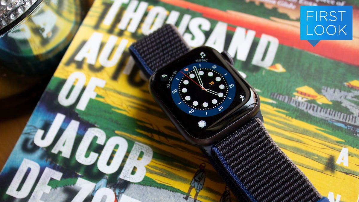 You Don't Sacrifice Much with the Apple Watch SE 1
