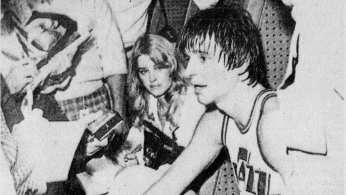 The Women Who Unintentionally Falsely Broke The Nba Locker
