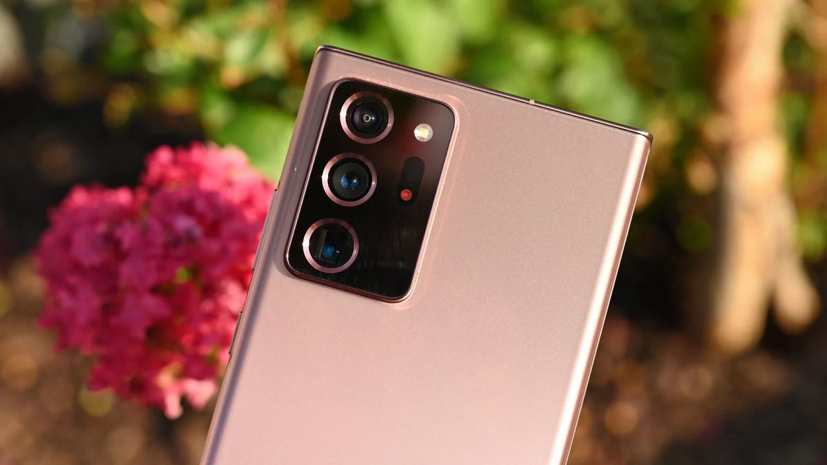 What the Advanced Camera Controls on Your Phone Actually Mean