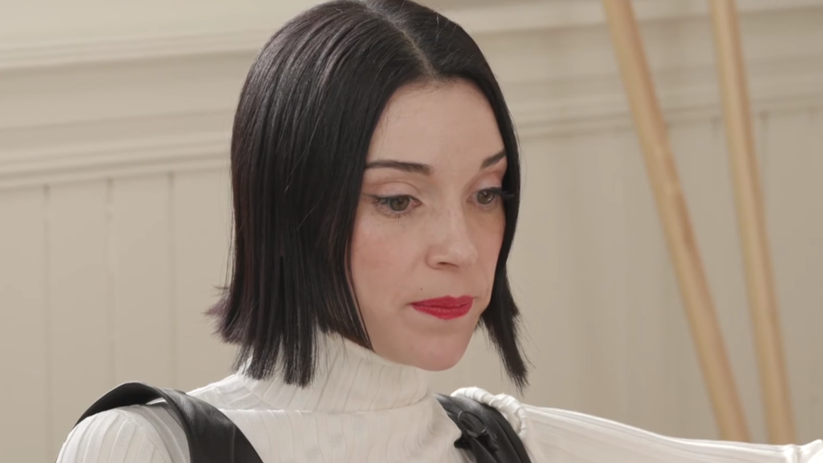 After Confessing To Playing 300 Hours Of Breath Of The Wild, St. Vincent Realizes She's Played 300 Hours Of Breath Of The Wild thumbnail