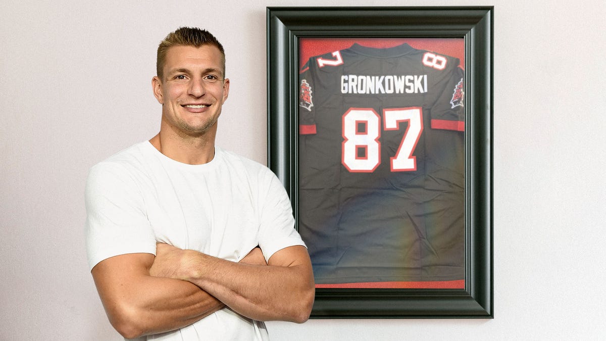Rob Gronkowski Thrilled After Purchasing Rare, Game-Worn Rob ...