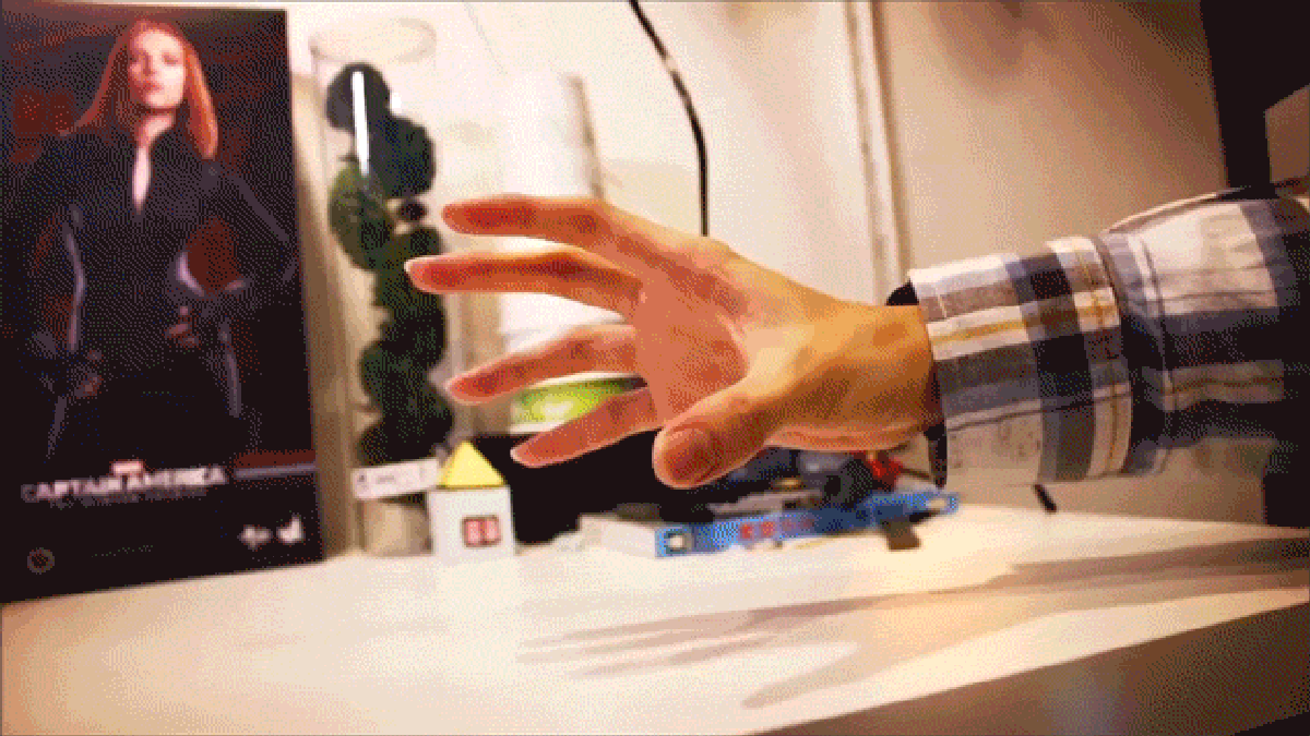 Dude Fights His Dragon Ball Figures In A Cool Stop Motion Rumble