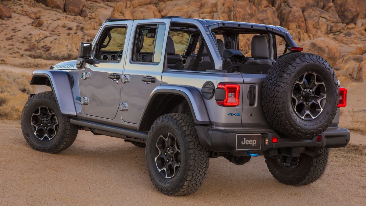 The 2021 Jeep Wrangler 4xe's All-Electric Range Isn't Quite What Jeep Said  It Would Be