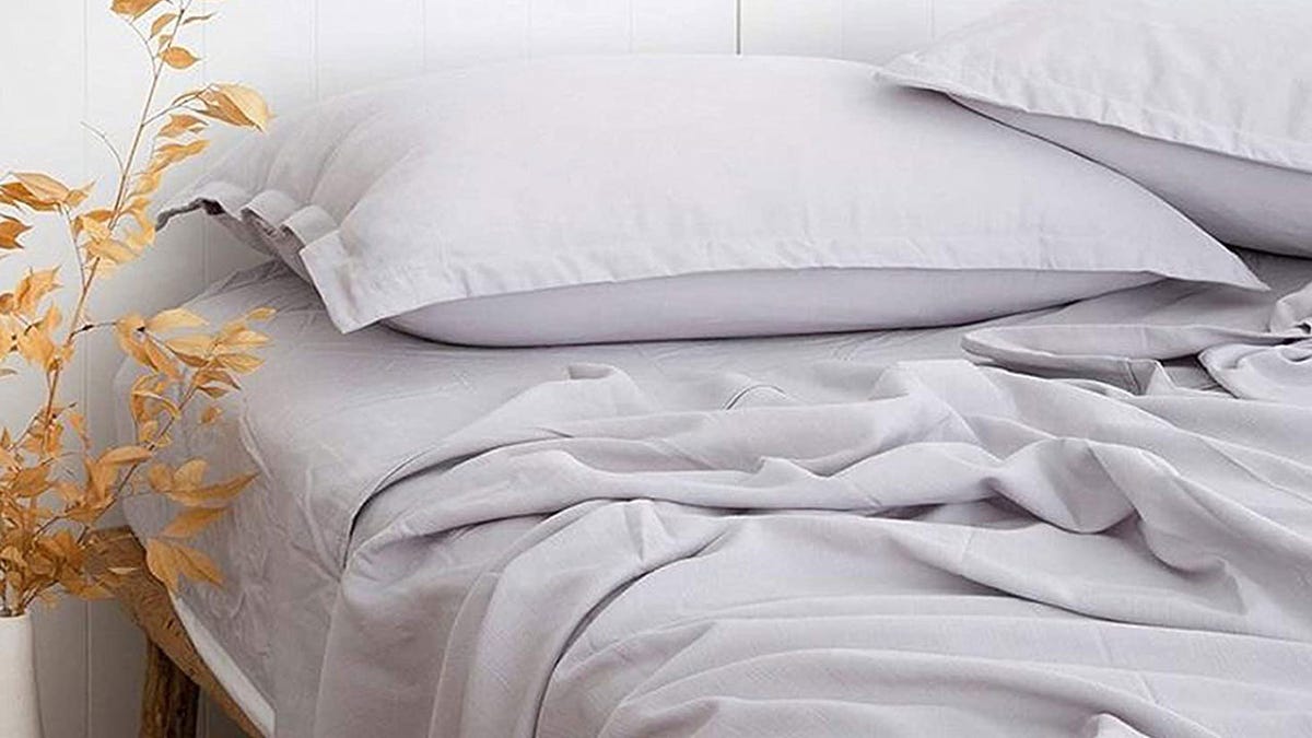 The Best Lightweight Sheet Sets for Summer 2021