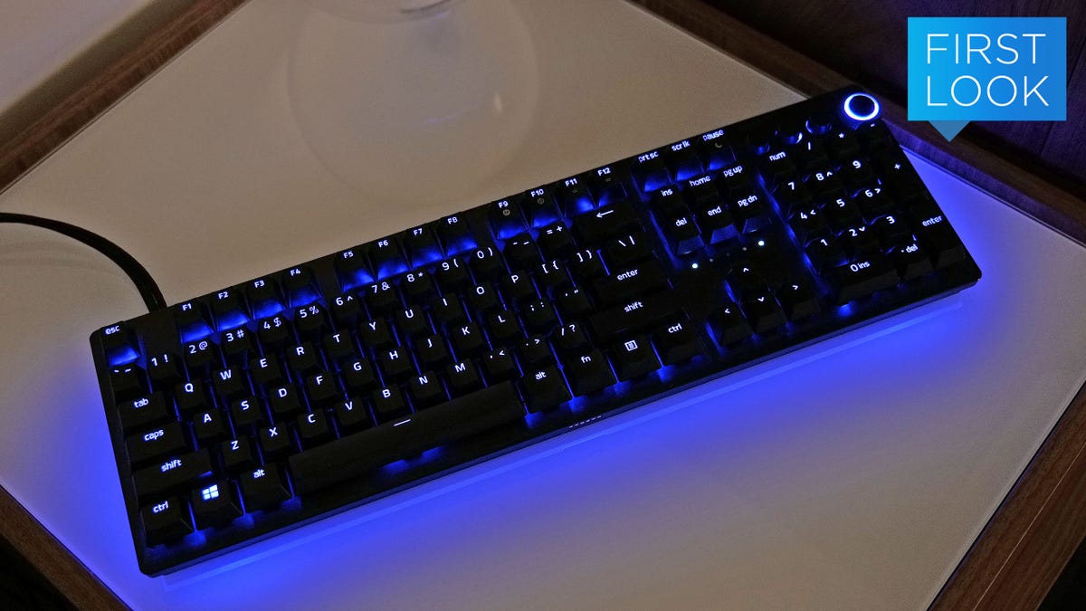 The Razer Analog Huntsman V2 is designed for keyboard fanatics