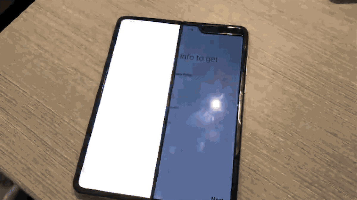 galaxy fold screenshot