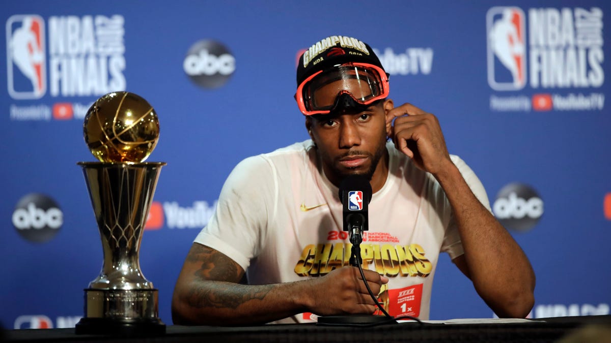 Kawhi Leonard Is A Clipper, And Also The NBA's Executive Of The Year