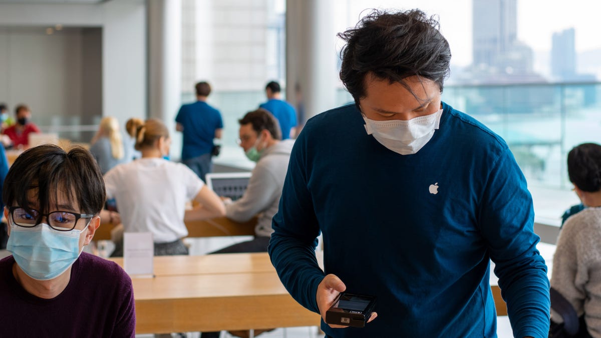 photo of How to Unlock Your iPhone Even Faster While Wearing a Face Mask image