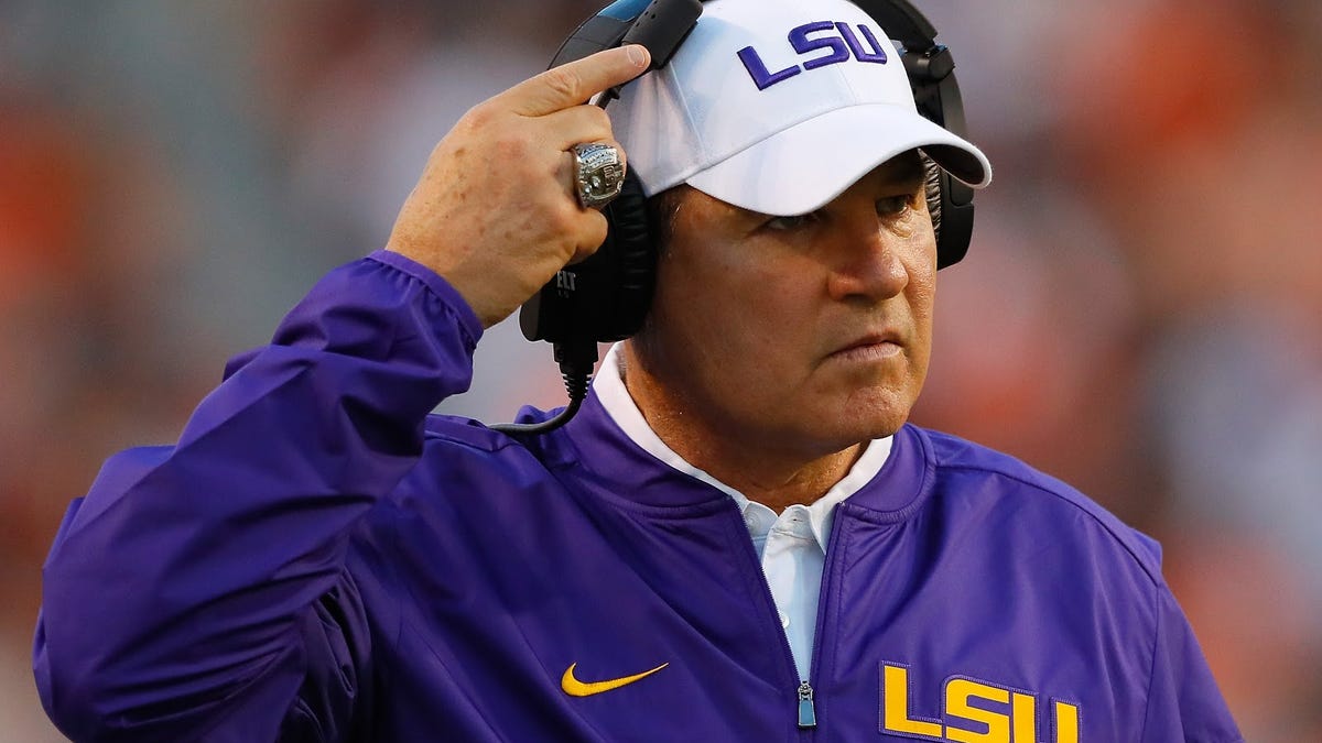 Les Miles Was a Well-Paid Predatory Pig at LSU