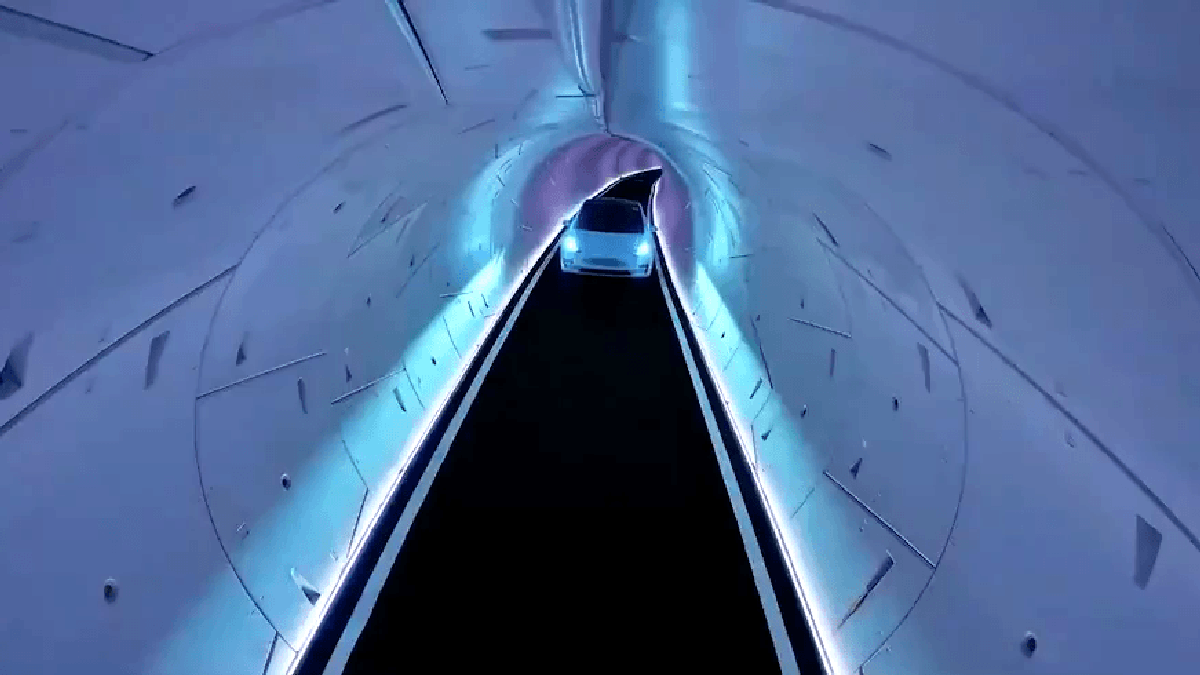 Elon Musk’s ‘Public Transit’ in Las Vegas still drives people driving slowly in a tunnel