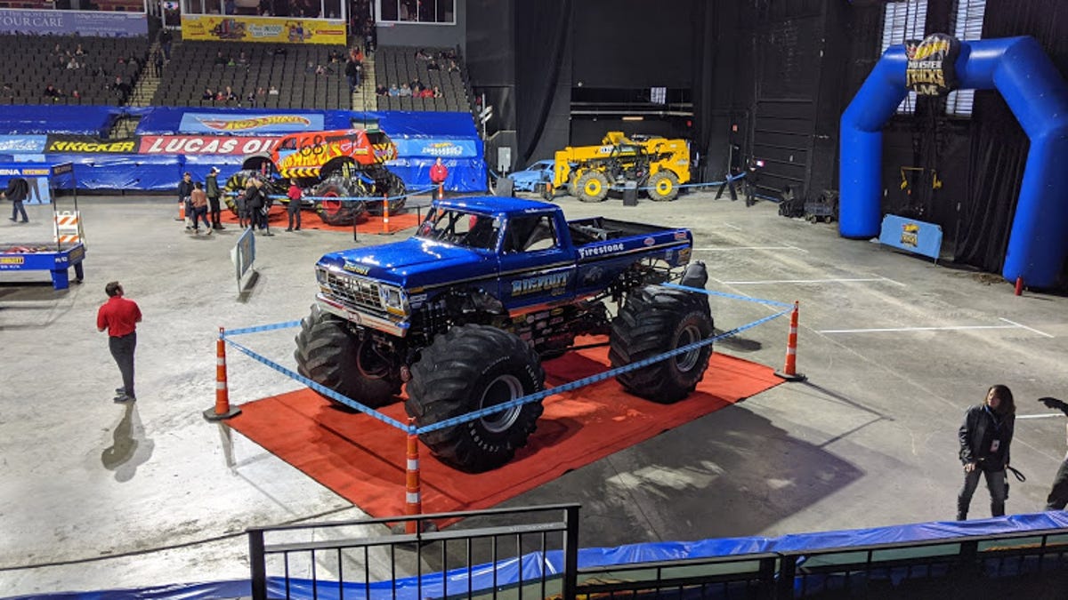 Sears center hot online wheels