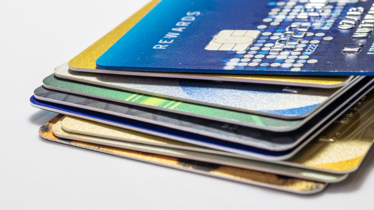 why-are-all-your-credit-cards-the-same-size