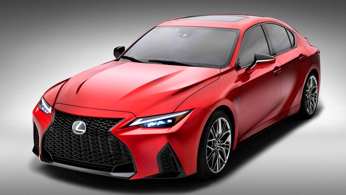 2022 Lexus IS500 F Sport receives a 5.0-liter V8