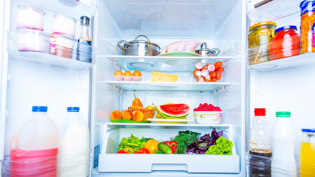 The FDA recommends keeping your refrigerator at or below 40° F (4° C), and ...
