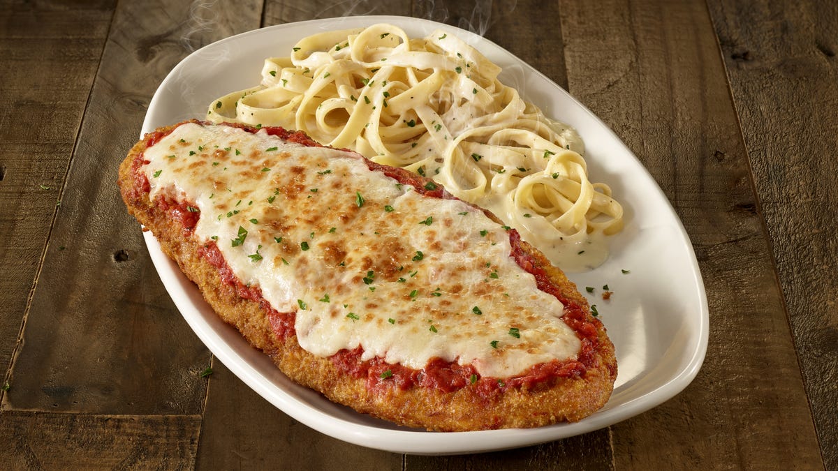 Olive Garden Now Selling Chicken Parmigiana By The Foot