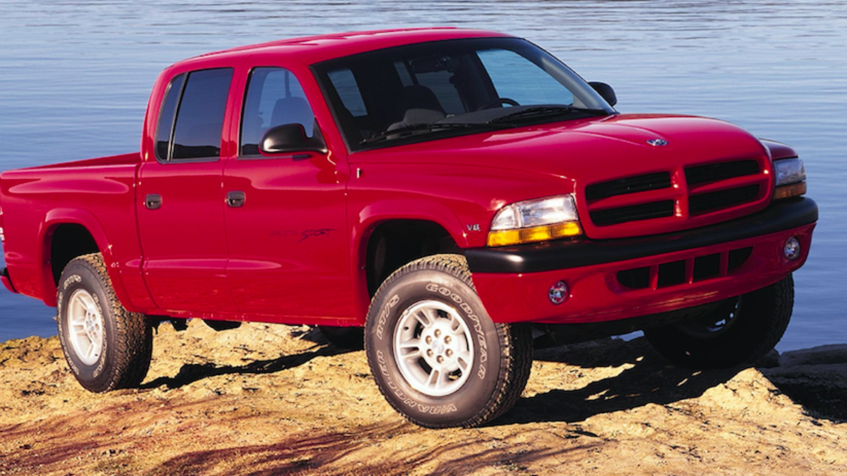Why The Second Generation Dodge Dakota Deserves Your Attention