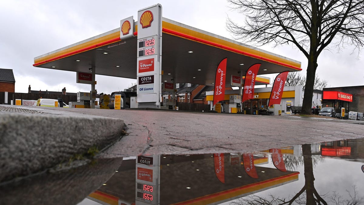 Shell says its previous peak oil production