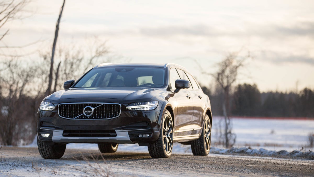 What Do You Want To Know About The 2017 Volvo V90 Cross