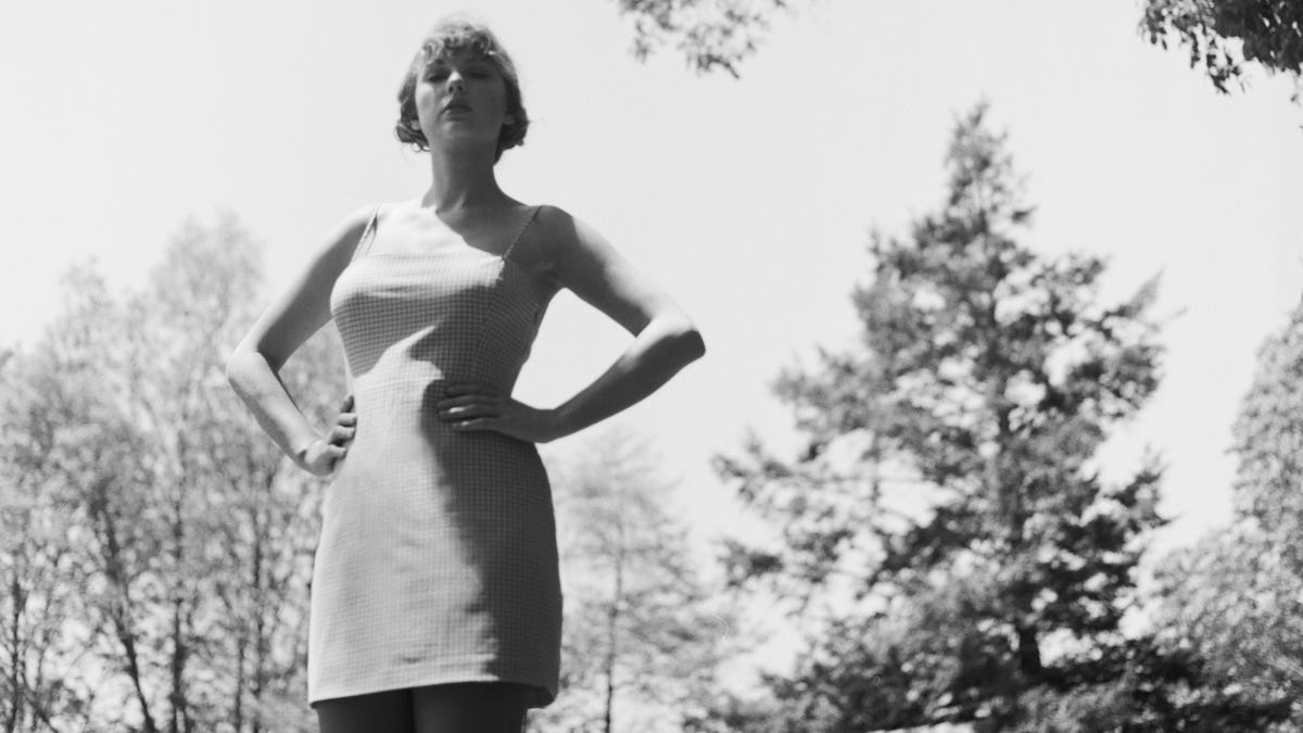 Taylor Swift Writes Her Own History On Folklore Review