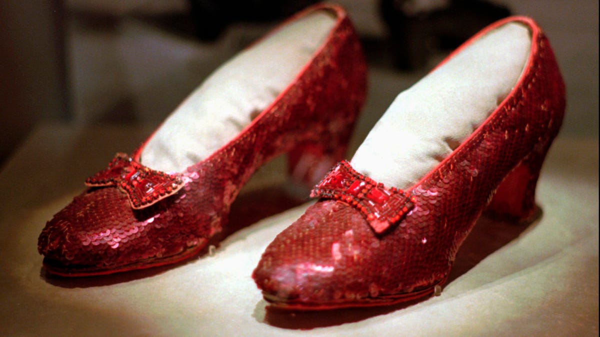 Stolen Ruby Slippers From The Wizard Of Oz Recovered By Police 6688