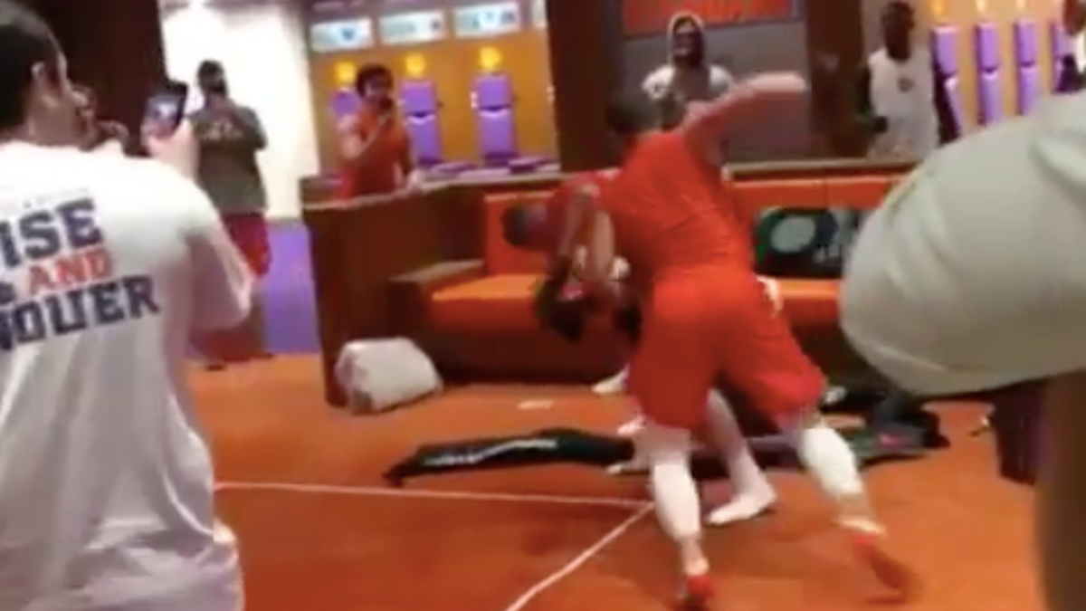 Clemson Players Cope With Syracuse Loss By Staging Locker