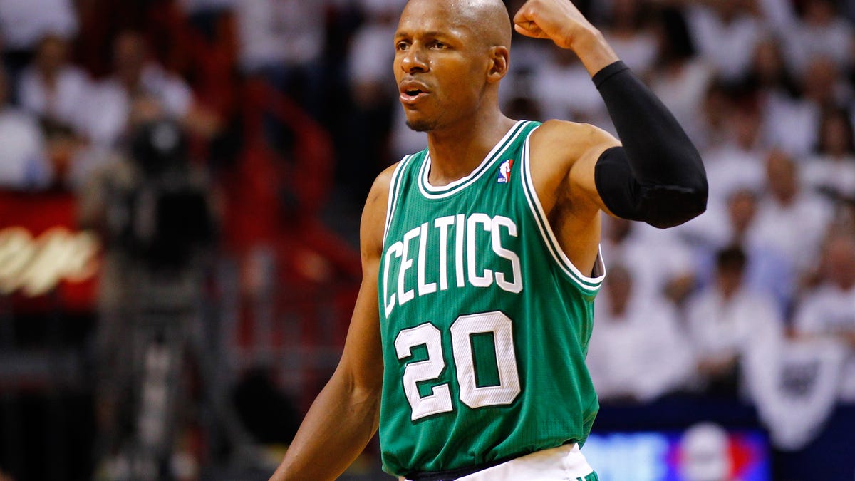 Very Married Former Nba Star Ray Allen Reportedly Caught In