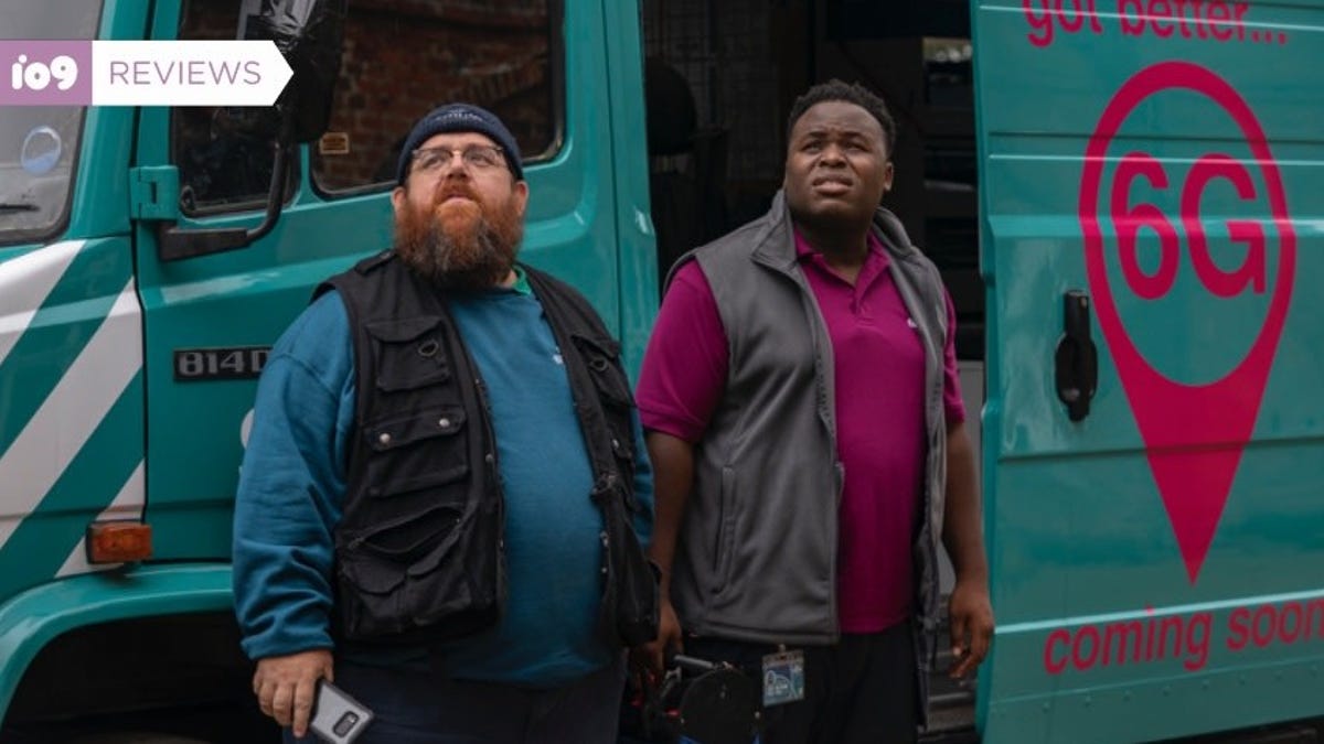 Nick Frost and Simon Pegg's Spooky Truth Seekers Is Well Worth a Binge 1