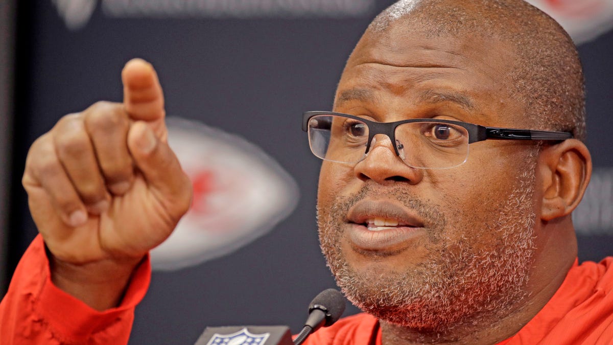 Is it time for Chiefs OC Eric Bieniemy to stop taking the high road?