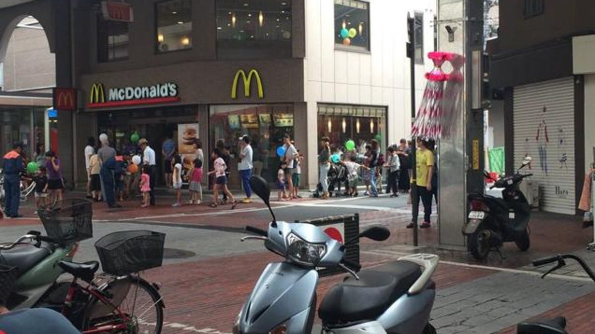 Insanely Popular Game Is Drawing Long Lines At Mcdonald S